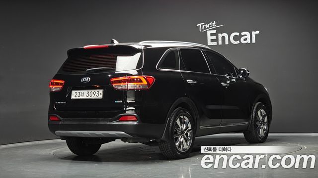 Kia Sorento 2017 — photo 2