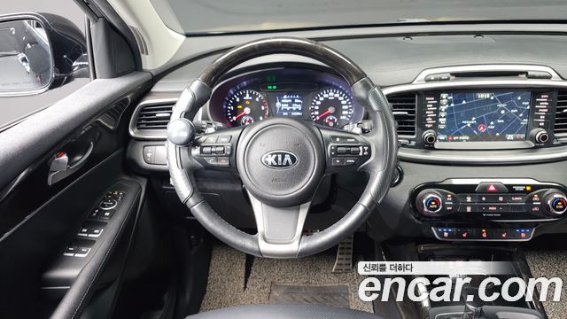 Kia Sorento 2017 — photo 13