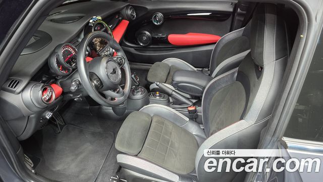 Mini Cooper 2020 — photo 10