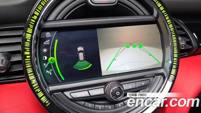 Mini Cooper 2020 — photo 19