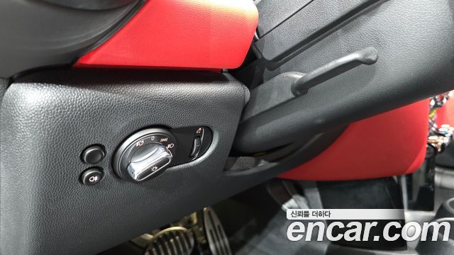 Mini Cooper 2020 — photo 23