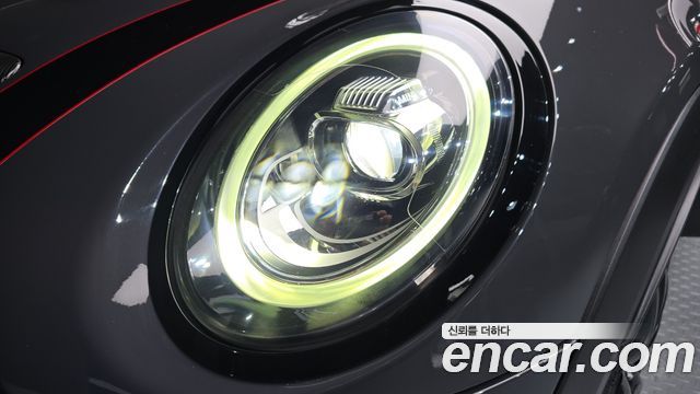 Mini Cooper 2020 — photo 8