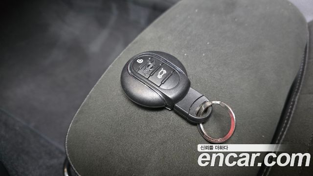 Mini Cooper 2020 — photo 30