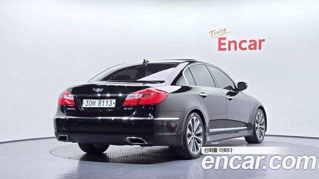 Hyundai Genesis 2013 — photo 2