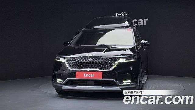 Kia Canival 2021 — photo 3
