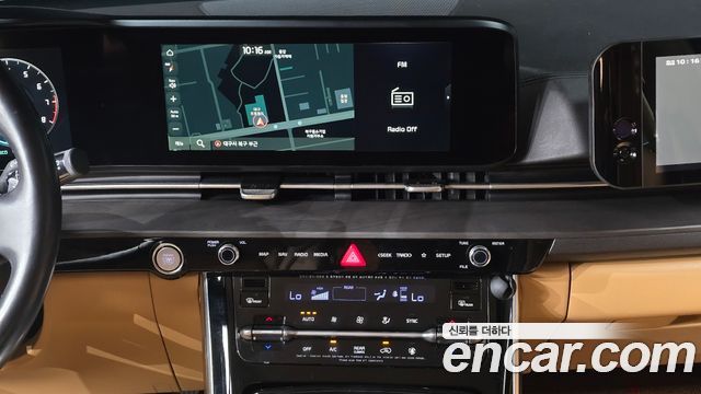 Kia Canival 2021 — photo 17