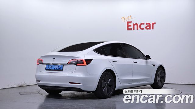 Tesla Model 3 2022 — photo 2