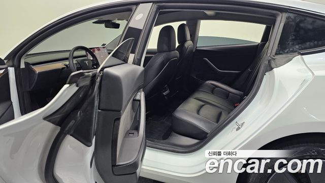 Tesla Model 3 2022 — photo 17