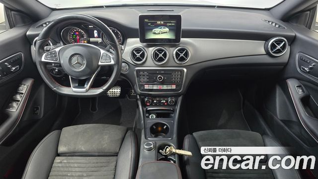 Mercedes-Benz CLA-Class 2018 — photo 10