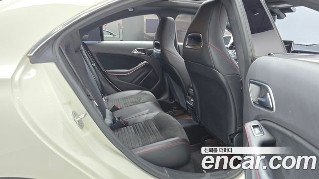Mercedes-Benz CLA-Class 2018 — photo 17