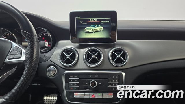 Mercedes-Benz CLA-Class 2018 — photo 19