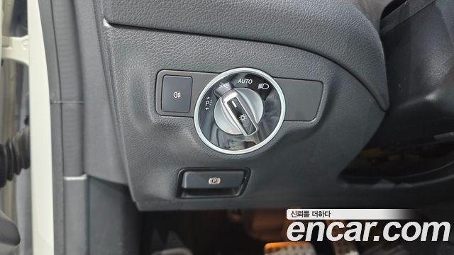 Mercedes-Benz CLA-Class 2018 — photo 22