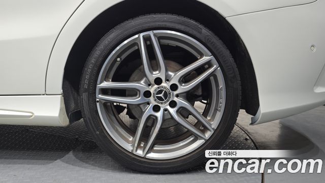 Mercedes-Benz CLA-Class 2018 — photo 7