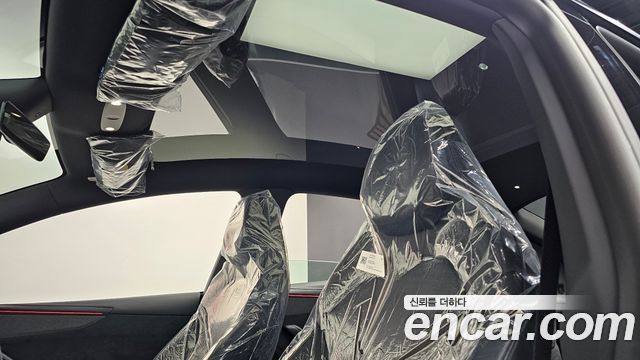 Tesla Model Y 2026 — photo 25