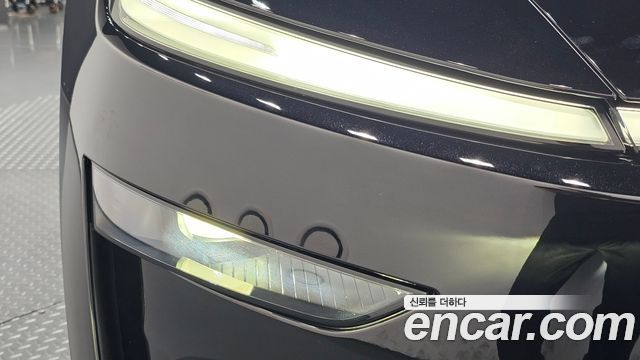 Tesla Model Y 2026 — photo 8