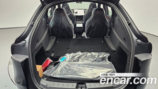 Tesla Model Y 2026 — photo 27