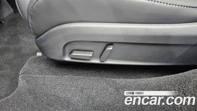 Tesla Model Y 2026 — photo 37