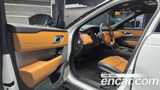 Land Rover Range Rover Velar 2018 — photo 10