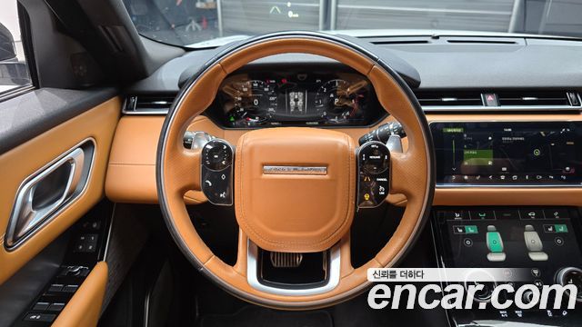 Land Rover Range Rover Velar 2018 — photo 13