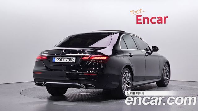 Mercedes-Benz E-Class 2021 — photo 2