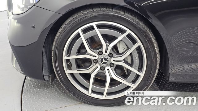 Mercedes-Benz E-Class 2021 — photo 5