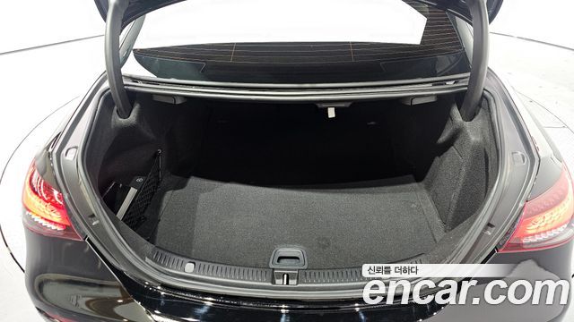 Mercedes-Benz E-Class 2021 — photo 23