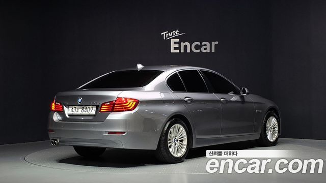 BMW 5-Series 2015 — photo 2