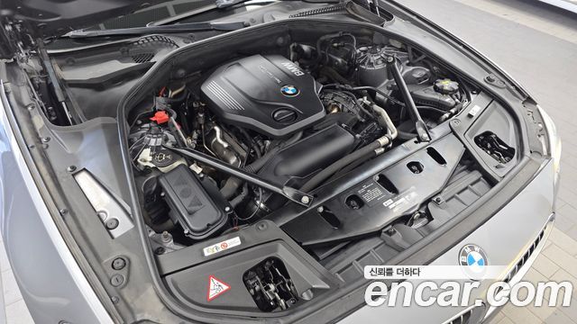 BMW 5-Series 2015 — photo 6
