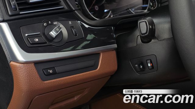 BMW 5-Series 2015 — photo 16