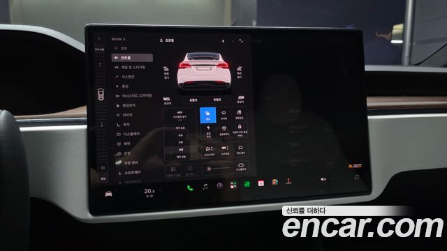 Tesla Model X 2024 — photo 21