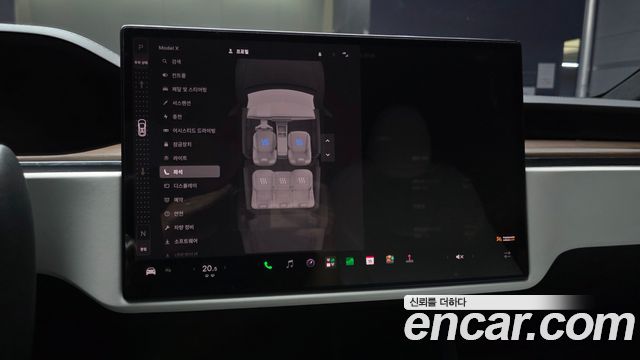 Tesla Model X 2024 — photo 25