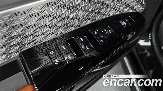 BMW 7-Series 2023 — photo 40