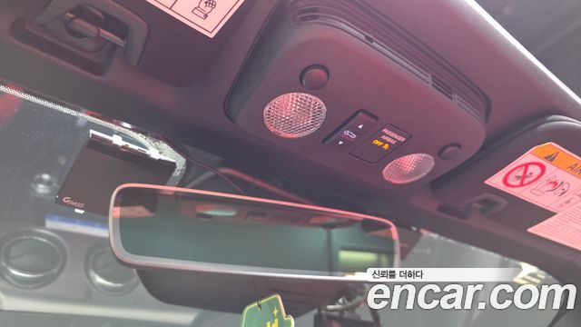 Ford Mustang 2021 — photo 19