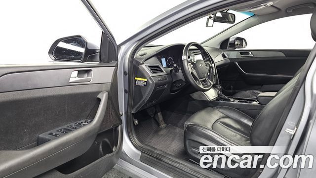 Hyundai Sonata 2017 — photo 13