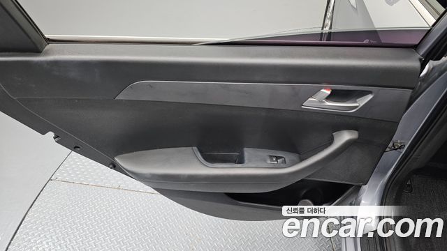Hyundai Sonata 2017 — photo 15