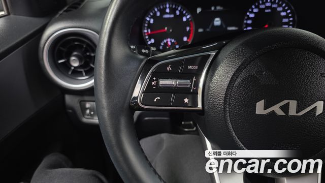 Kia K3 2022 — photo 23