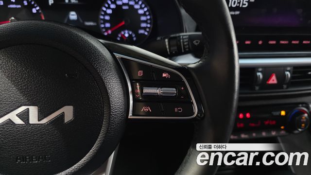 Kia K3 2022 — photo 24