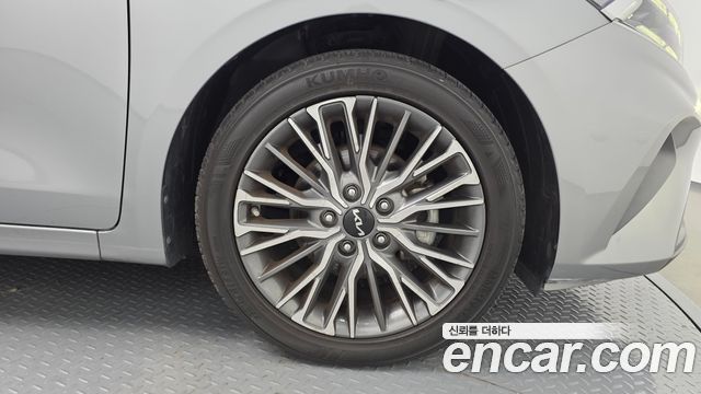 Kia K3 2022 — photo 7