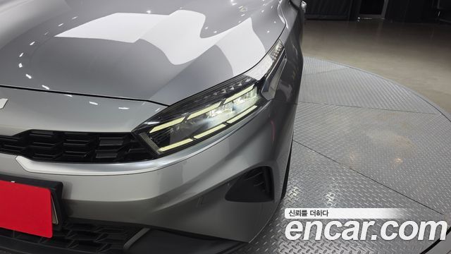 Kia K3 2022 — photo 8
