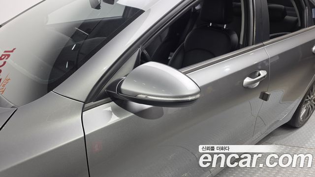 Kia K3 2022 — photo 30