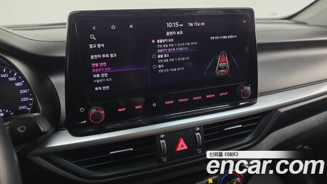 Kia K3 2022 — photo 31