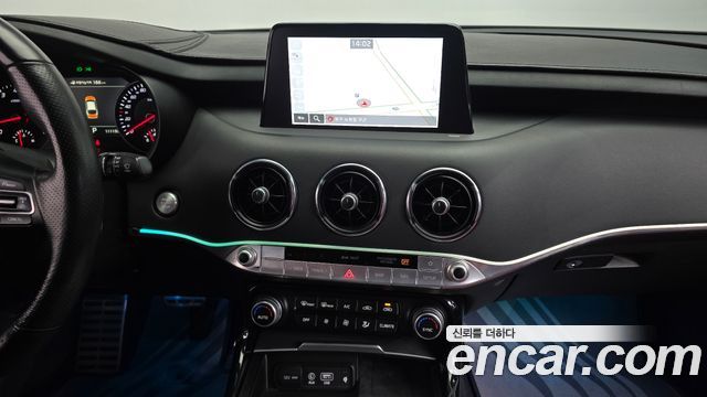 Kia Stinger 2019 — photo 19