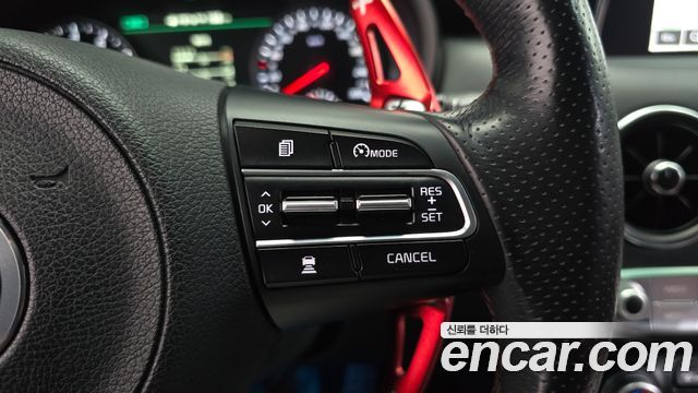 Kia Stinger 2019 — photo 21