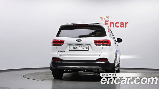 Kia Sorento 2016 — photo 4