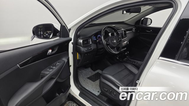 Kia Sorento 2016 — photo 13