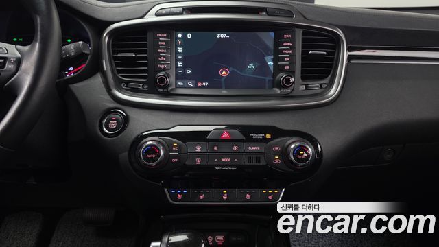 Kia Sorento 2016 — photo 24