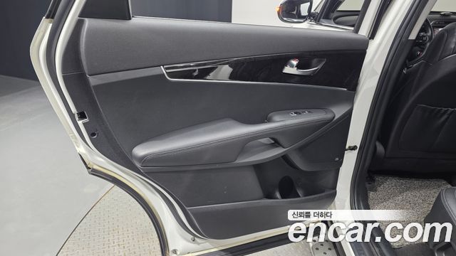 Kia Sorento 2016 — photo 15