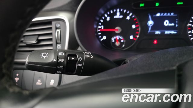 Kia Sorento 2016 — photo 29