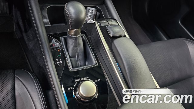 Lexus GS 2013 — photo 12
