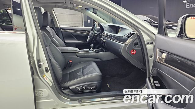 Lexus GS 2013 — photo 17